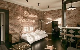 Dream Factory Apartment